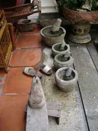 Methods of grinding spices