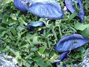 Potpourri: pandanus and blue 
		rose petals